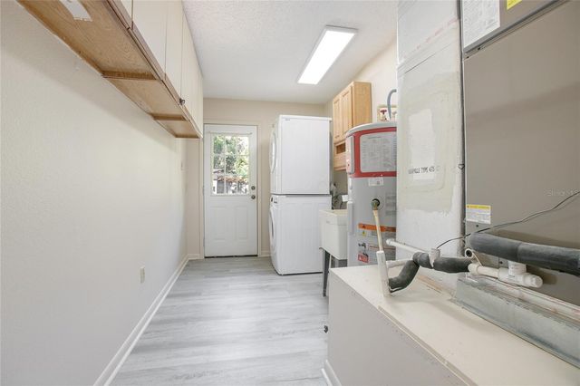 5735 FOX HOLLOW ROAD, De Leon Springs, FL 32130