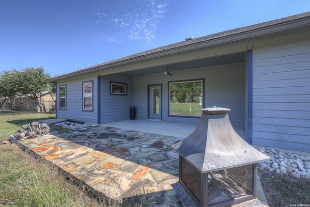 381 Monarch, Canyon Lake, TX 78133