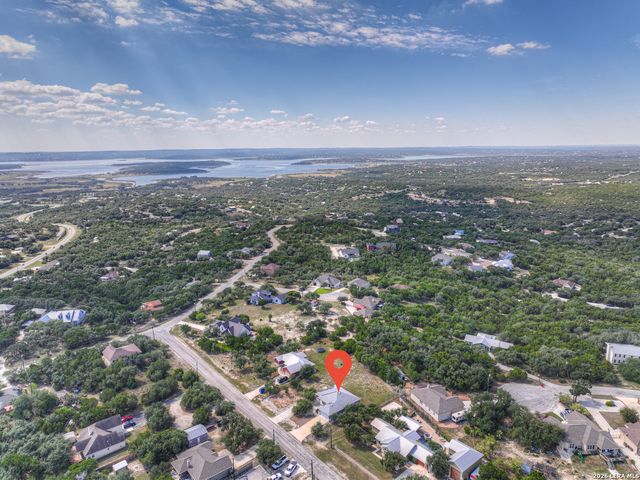 381 Monarch, Canyon Lake, TX 78133