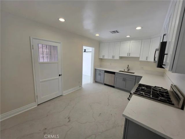 6443 Agnes Avenue, North Hollywood, CA 91606