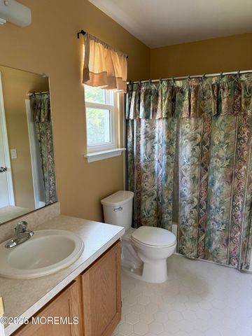 18 Netty Street, Howell, NJ 07731