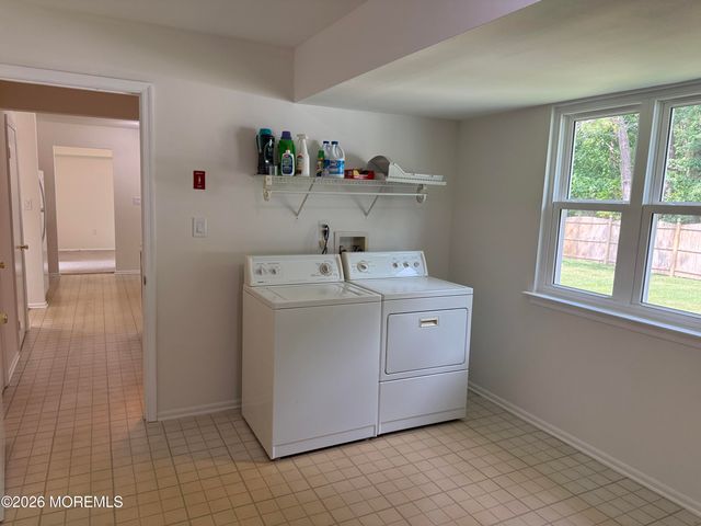 18 Netty Street, Howell, NJ 07731