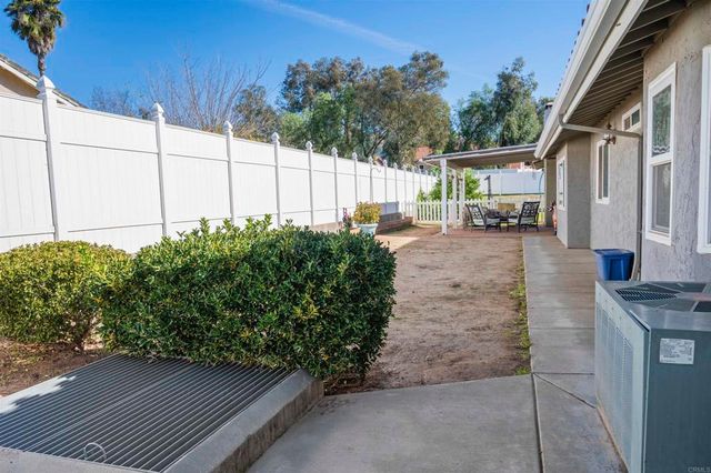 23820 Oak Meadow Drive, Ramona, CA 92065