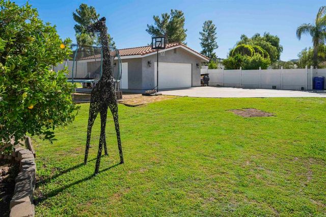 23820 Oak Meadow Drive, Ramona, CA 92065