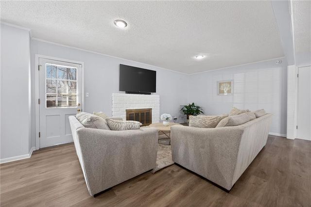 8015 Cleveland Avenue, Kansas City, KS 66109