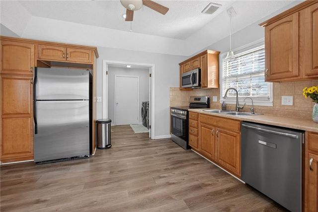 8015 Cleveland Avenue, Kansas City, KS 66109