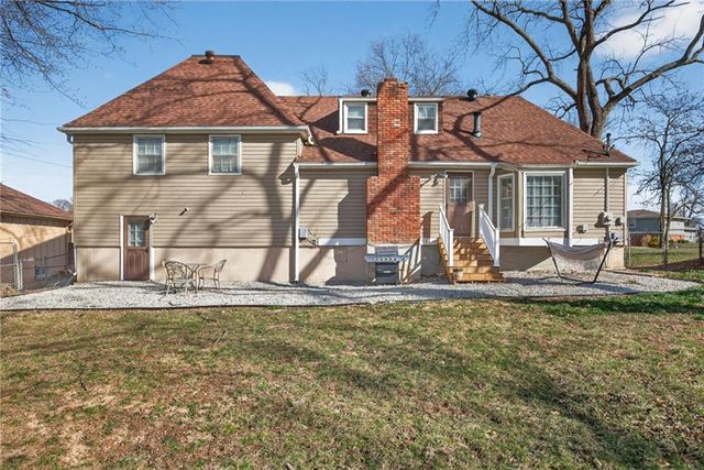 8015 Cleveland Avenue, Kansas City, KS 66109