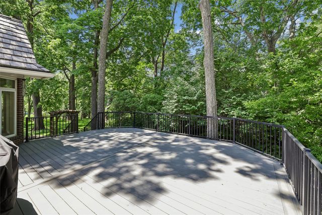 513 S 33rd Street, West Des Moines, IA 50265