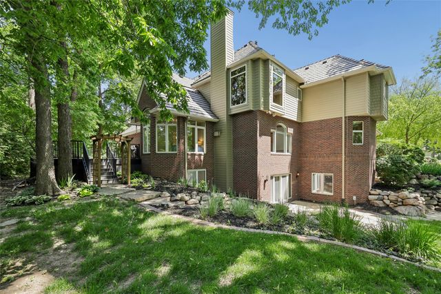 513 S 33rd Street, West Des Moines, IA 50265