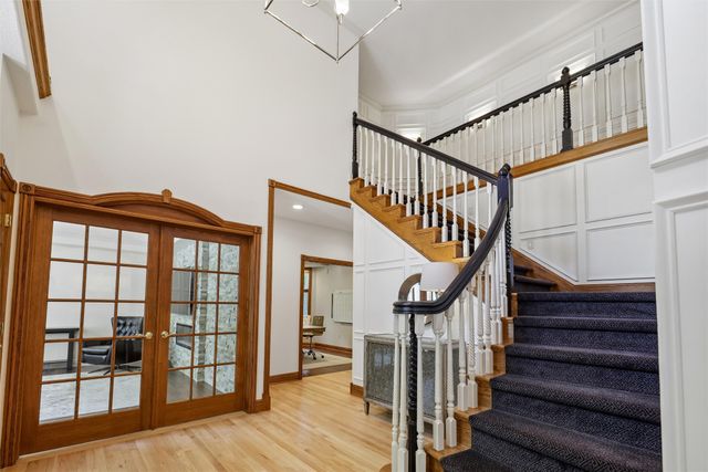 513 S 33rd Street, West Des Moines, IA 50265