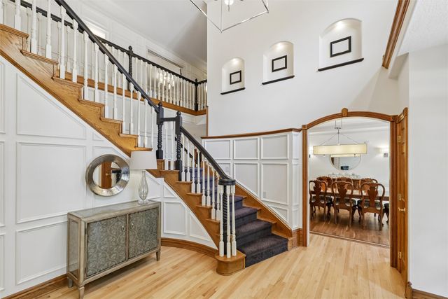 513 S 33rd Street, West Des Moines, IA 50265