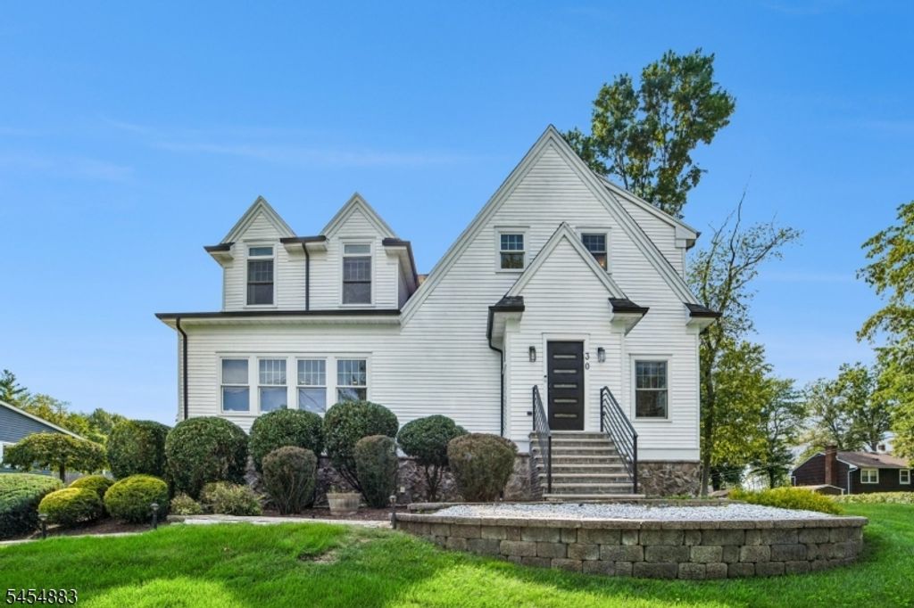 30 Groah Rd, East Hanover Twp., NJ 07936 — exterior