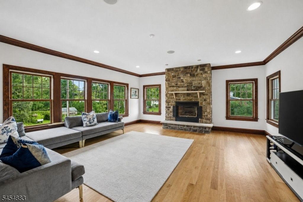 30 Groah Rd, East Hanover Twp., NJ 07936 — photo 4
