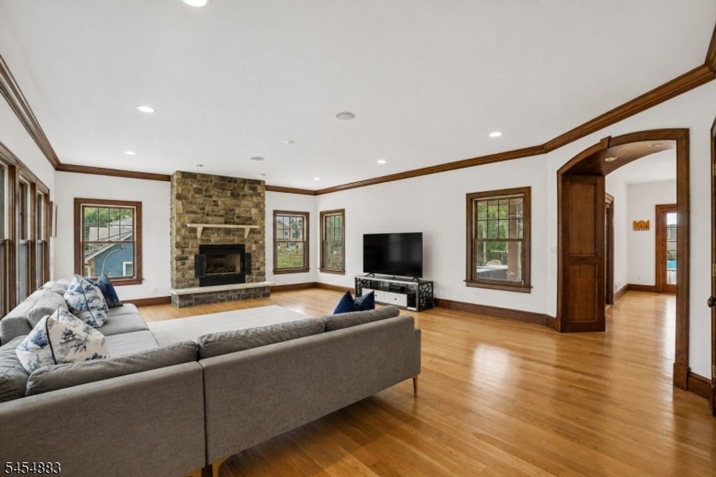 30 Groah Rd, East Hanover Twp., NJ 07936 — photo 5