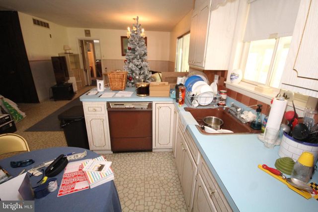 458 GREENTREE RD, Sewell, NJ 08080