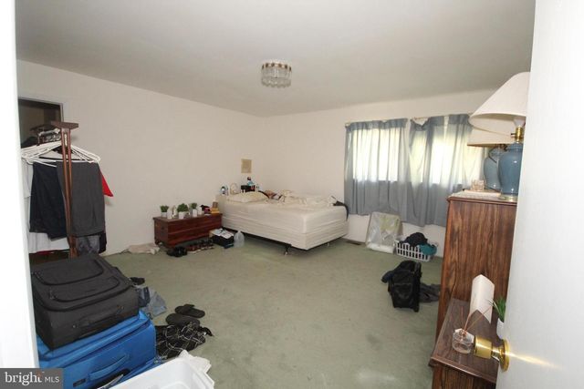 458 GREENTREE RD, Sewell, NJ 08080