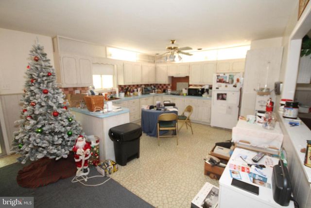458 GREENTREE RD, Sewell, NJ 08080