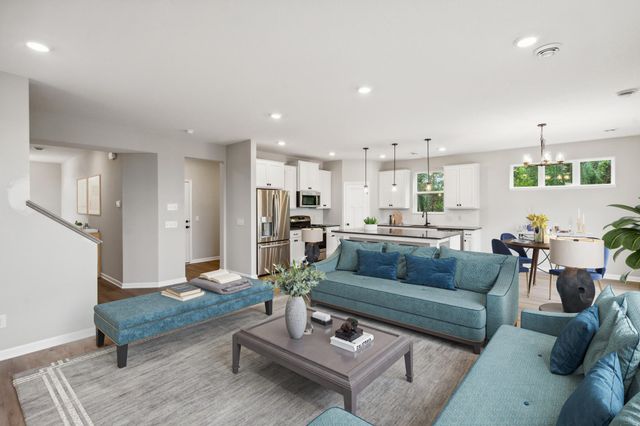 6130 157th Street N, Hugo, MN 55038