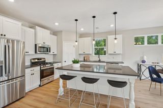 6130 157th Street N, Hugo, MN 55038