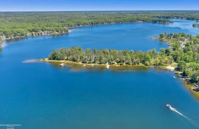 4978 Long Lake Road, Plainfield Twp, MI 48739