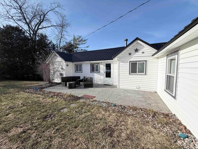 4978 Long Lake Road, Plainfield Twp, MI 48739