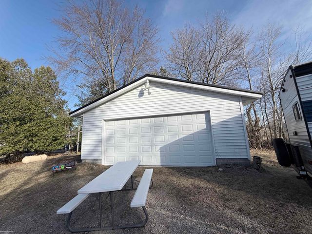 4978 Long Lake Road, Plainfield Twp, MI 48739