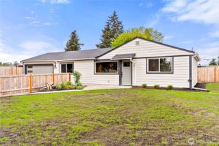 10621 Cronins Drive SW, Lakewood, WA 98499