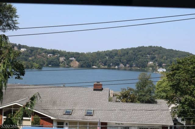 21 Springbrook Trl, Sparta Twp., NJ 07871