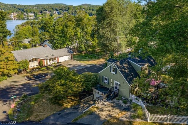 21 Springbrook Trl, Sparta Twp., NJ 07871