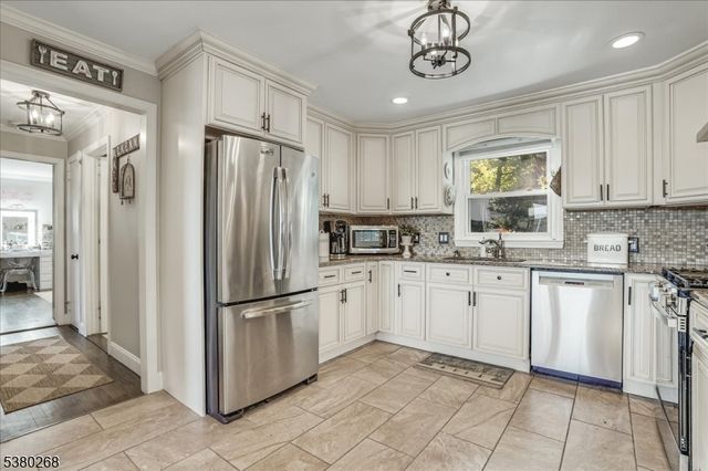 21 Springbrook Trl, Sparta Twp., NJ 07871