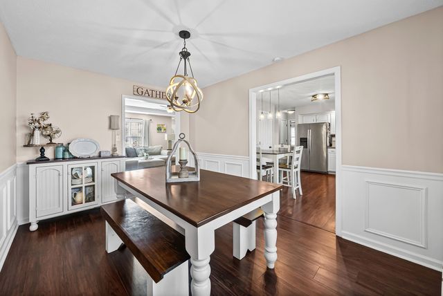 1407 Oak Tree Ct, Hopkinsville, KY 42240