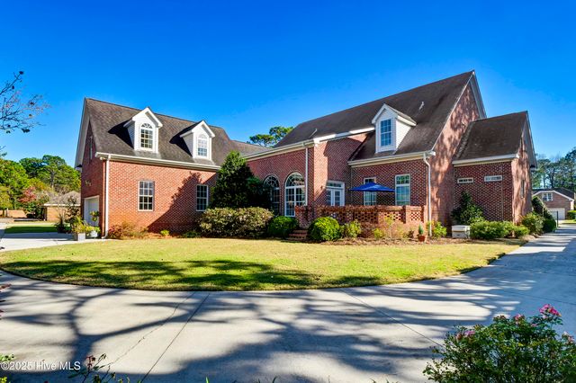 1929 Glen Meade Road, Wilmington, NC 28403