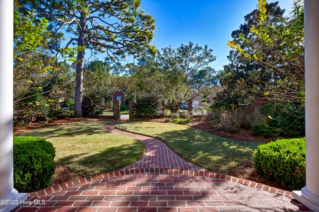 1929 Glen Meade Road, Wilmington, NC 28403