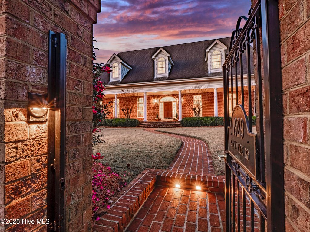 1929 Glen Meade Road, Wilmington, NC 28403