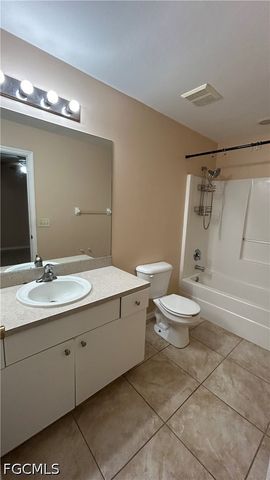 3902 23rd ST SW, Lehigh Acres, FL 33976