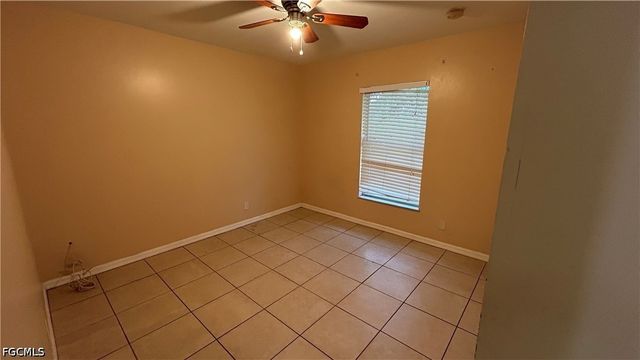 3902 23rd ST SW, Lehigh Acres, FL 33976