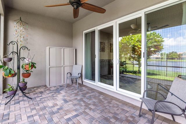 8388 Calabria Lakes Drive, Boynton Beach, FL 33473