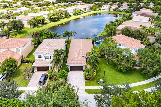 8388 Calabria Lakes Drive, Boynton Beach, FL 33473
