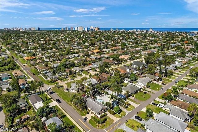792 108th AVE N, Naples, FL 34108
