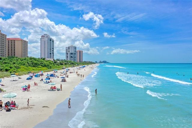 410 FLAGSHIP DR # 806, Naples, FL 34108