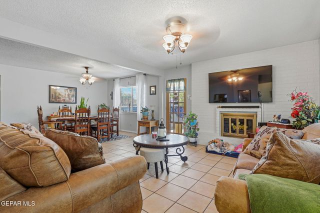 309 RIO VERDE Drive, El Paso, TX 79912