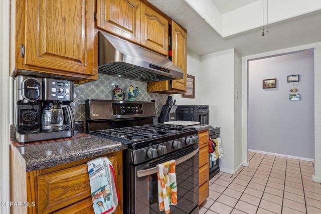 309 RIO VERDE Drive, El Paso, TX 79912