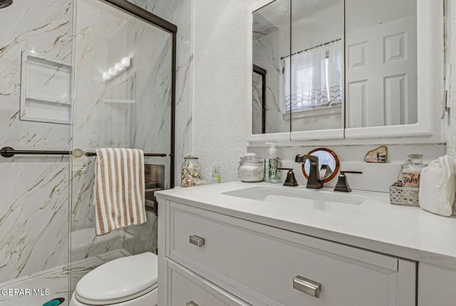 309 RIO VERDE Drive, El Paso, TX 79912