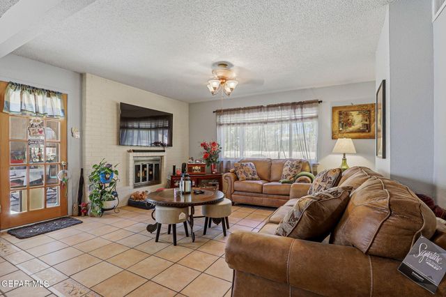 309 RIO VERDE Drive, El Paso, TX 79912