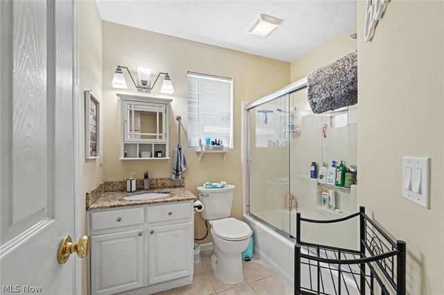 62 Rockaway Drive, Roaming Shores, OH 44085