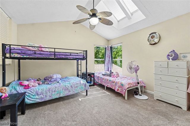 62 Rockaway Drive, Roaming Shores, OH 44085