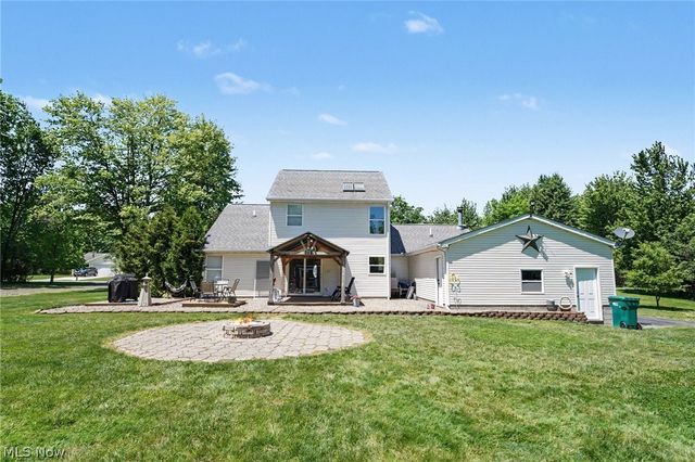 62 Rockaway Drive, Roaming Shores, OH 44085