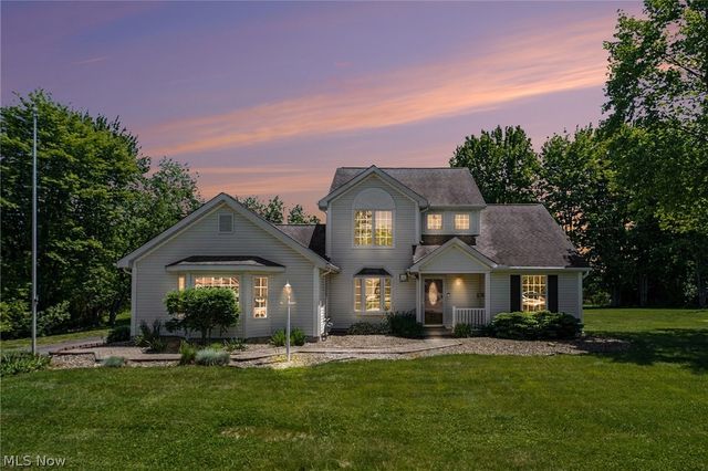 62 Rockaway Drive, Roaming Shores, OH 44085