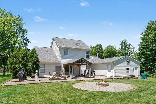 62 Rockaway Drive, Roaming Shores, OH 44085