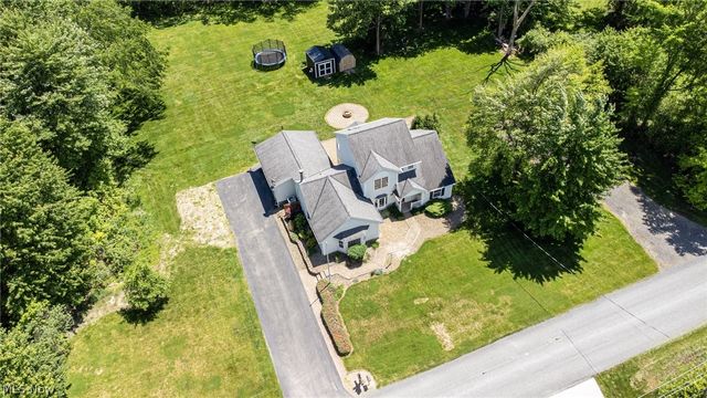 62 Rockaway Drive, Roaming Shores, OH 44085